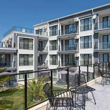 Семеен Хотел Golden Place Sozopol Exterior photo