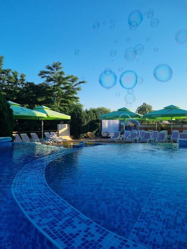 семеен Golden Place 3*