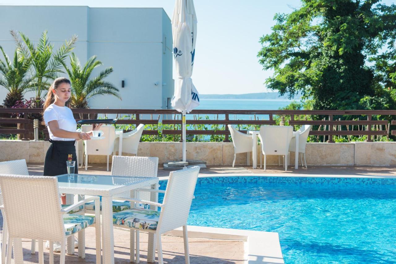 Hotel Golden Place 3*