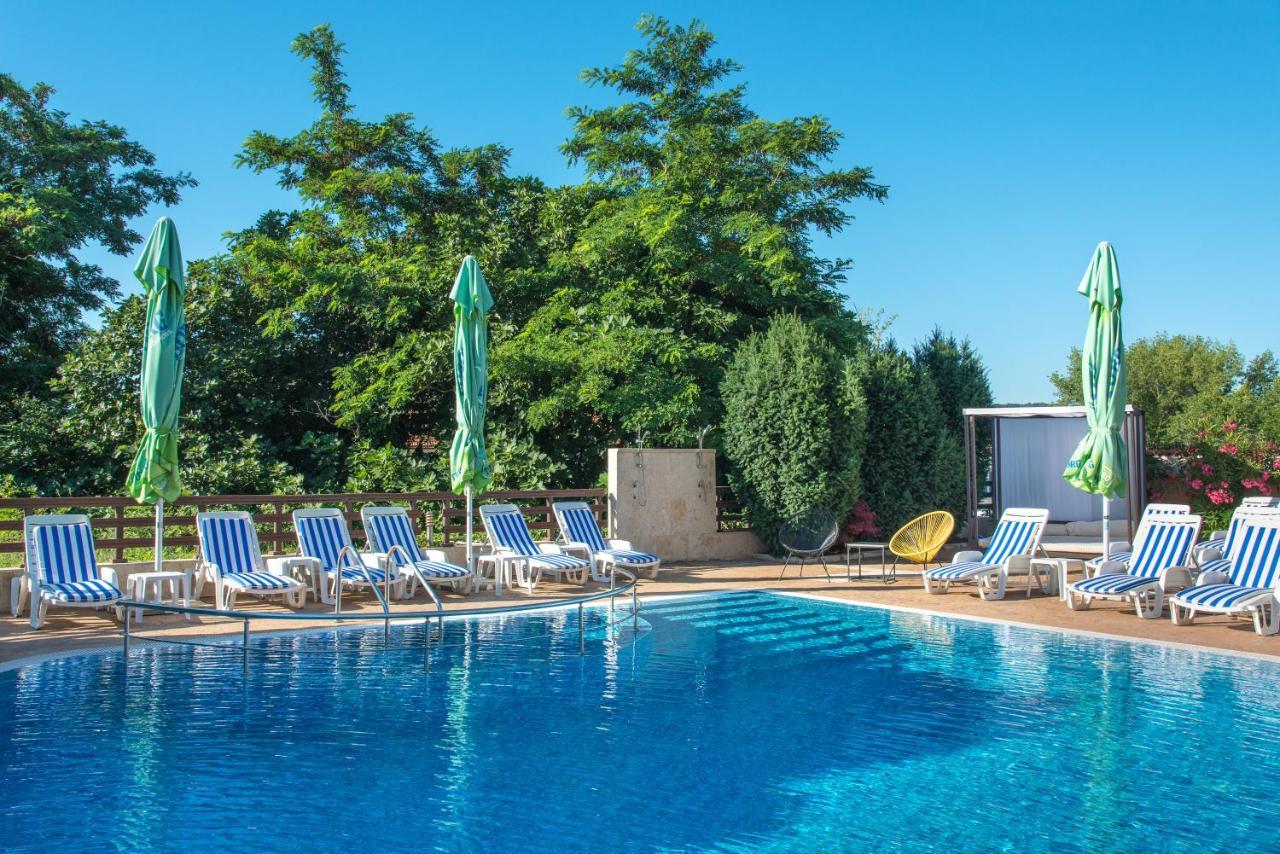 семеен Golden Place Σωζόπολη